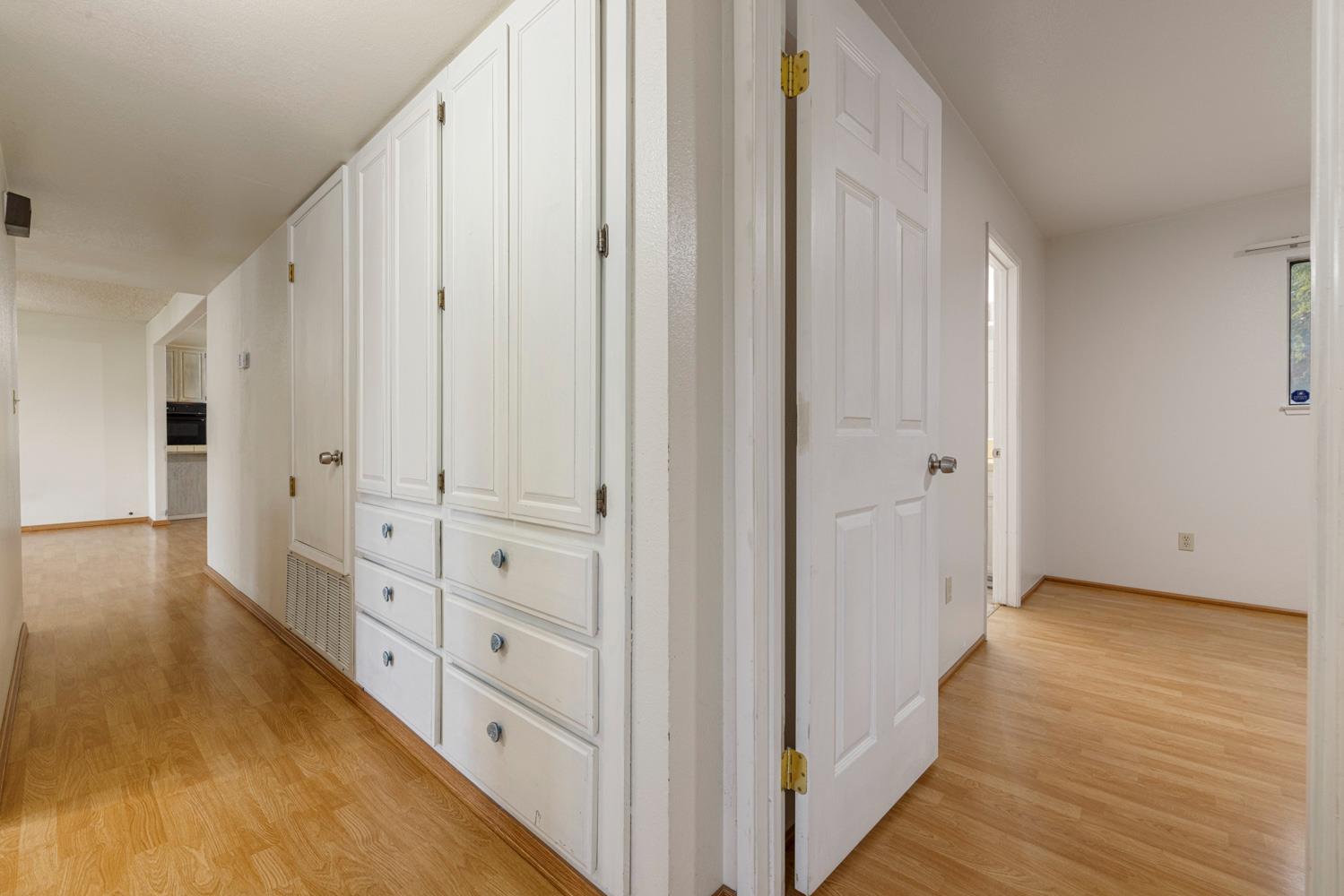 1205 Kara Ln, Modesto, CA 95355