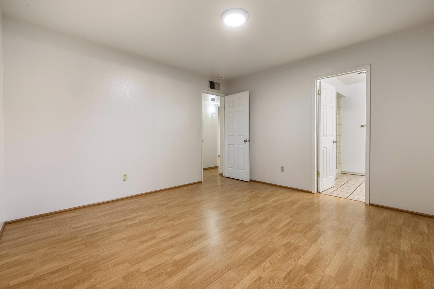 1205 Kara Ln, Modesto, CA 95355