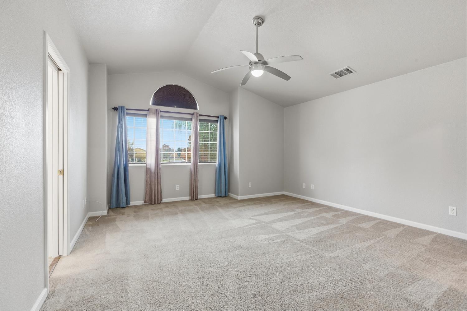 2123 Denali Park Ct, Newman, CA 95360