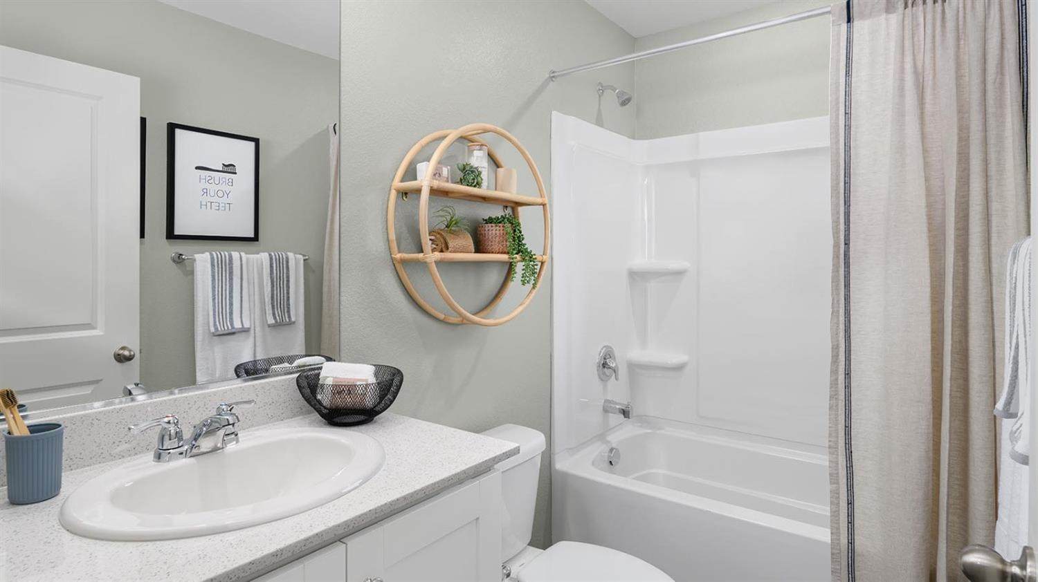 1811 Del Mar Ct, Los Banos, CA 93635