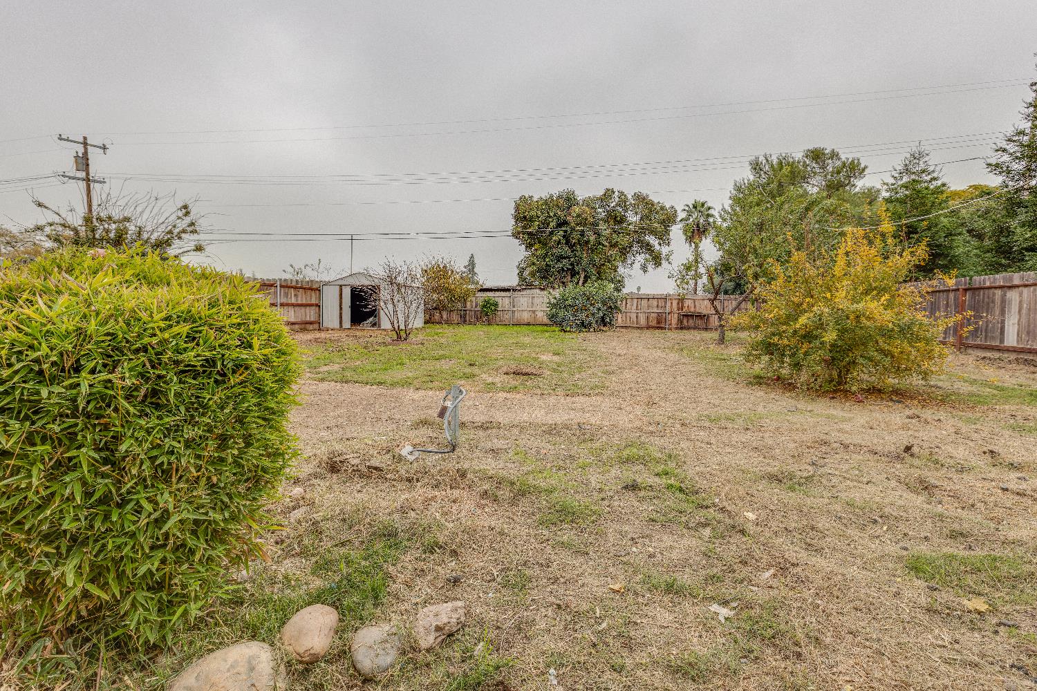 1570 E 26th St, Merced, CA 95340