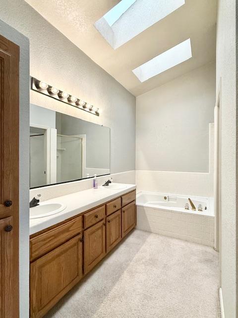 1113 Copper Cottage Ln, Modesto, CA 95355