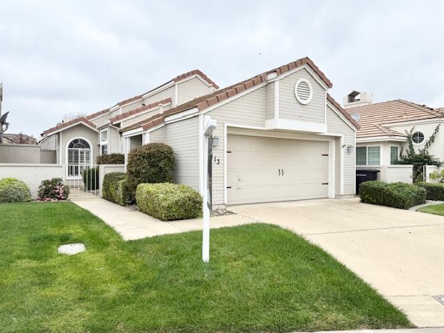 1113 Copper Cottage Ln, Modesto, CA 95355
