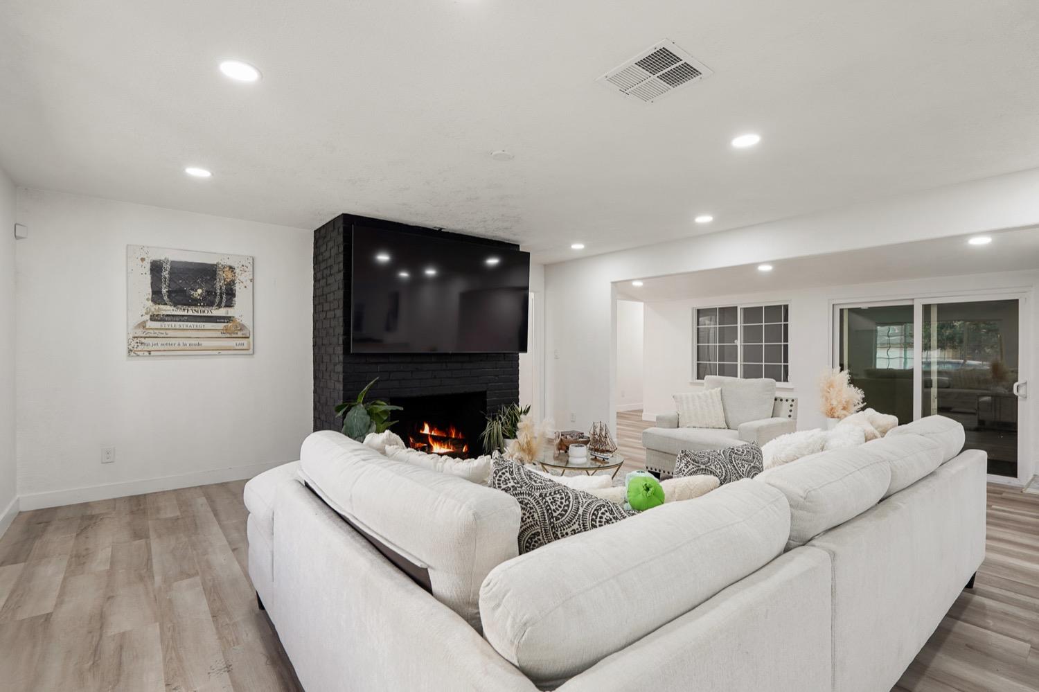 1905 Michel Ave, Modesto, CA 95358