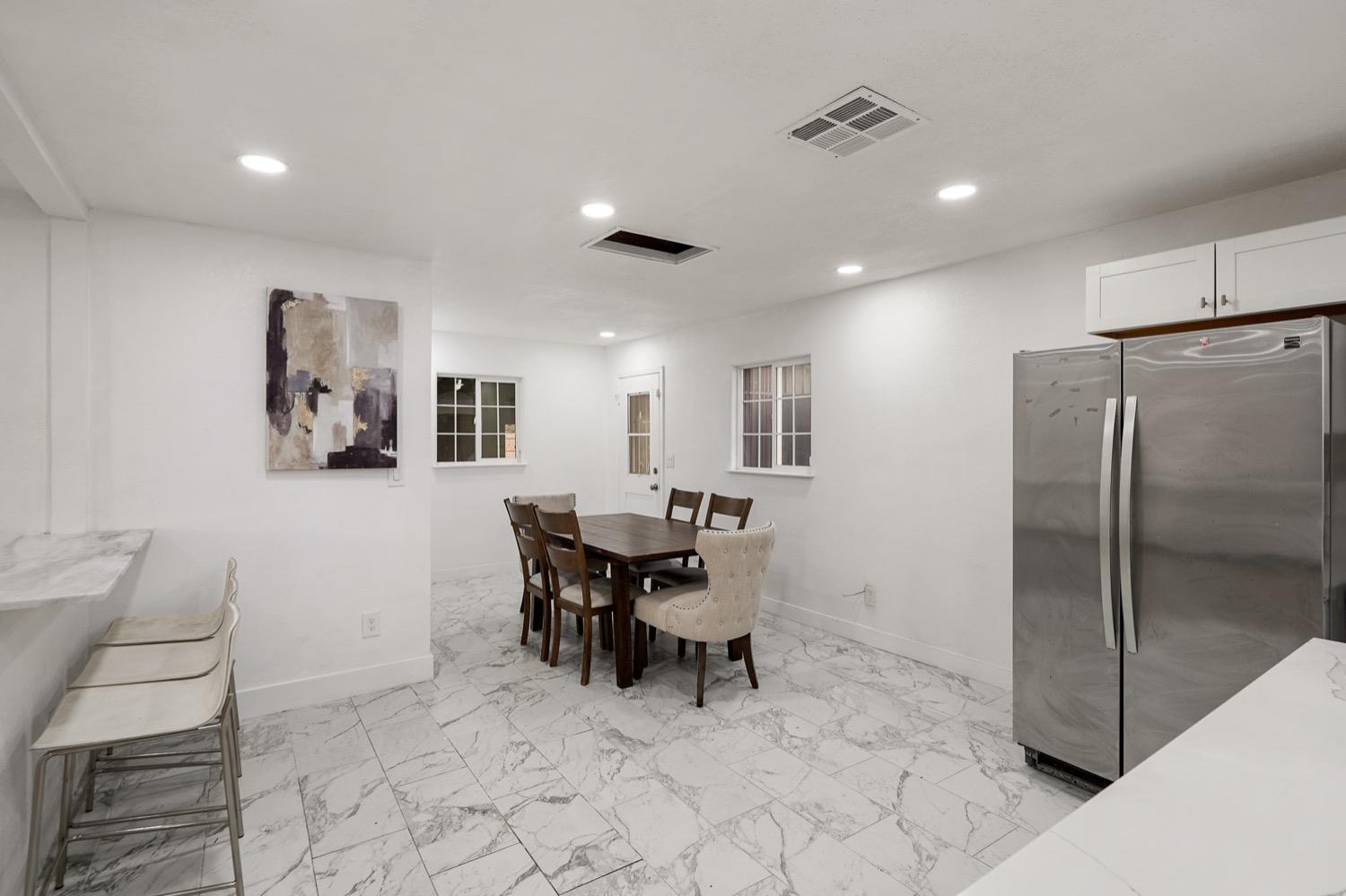 1905 Michel Ave, Modesto, CA 95358