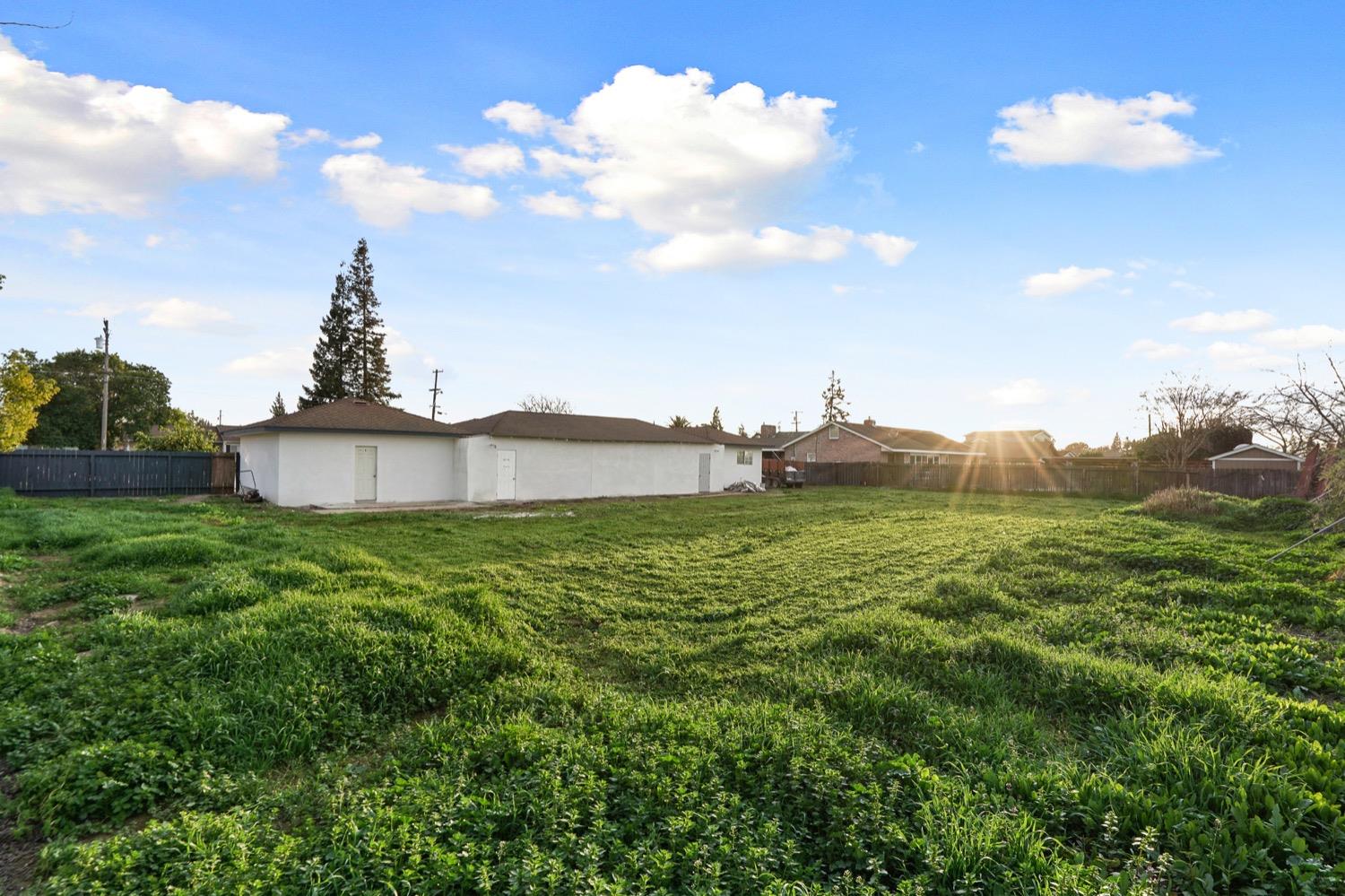 1905 Michel Ave, Modesto, CA 95358