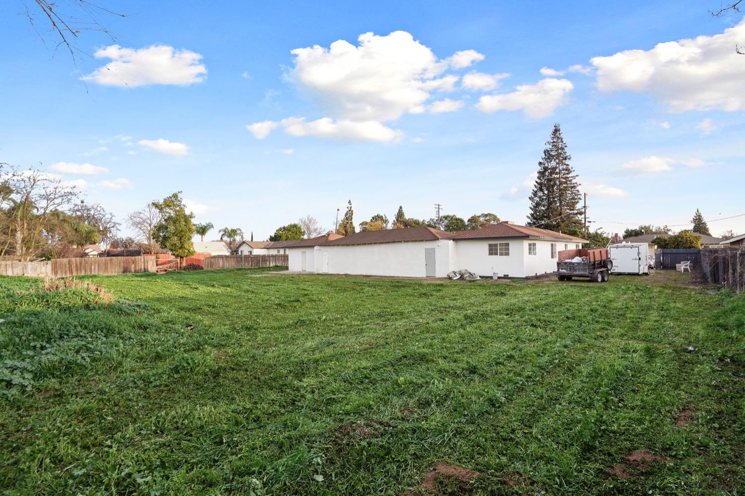 1905 Michel Ave, Modesto, CA 95358