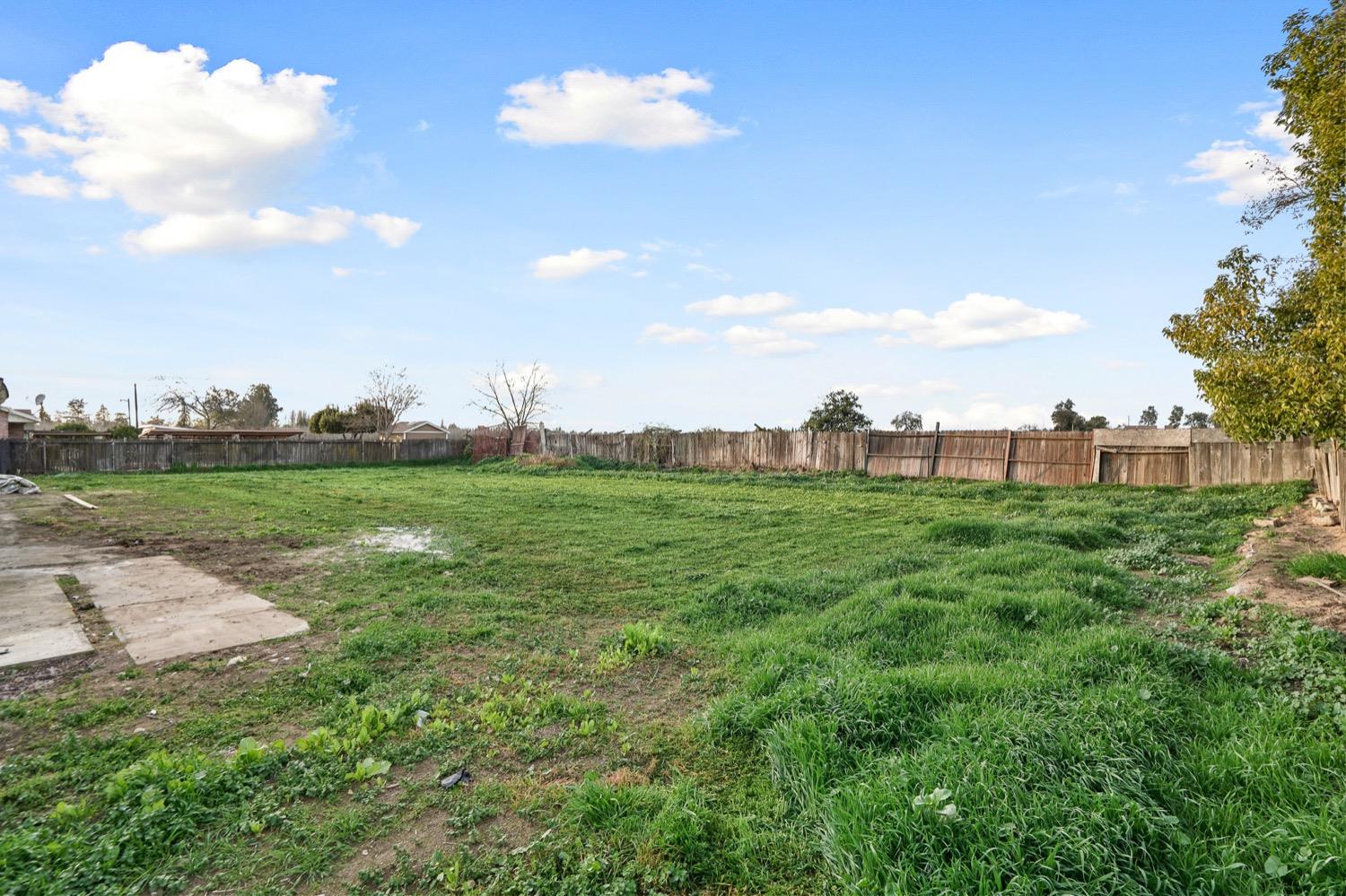 1905 Michel Ave, Modesto, CA 95358