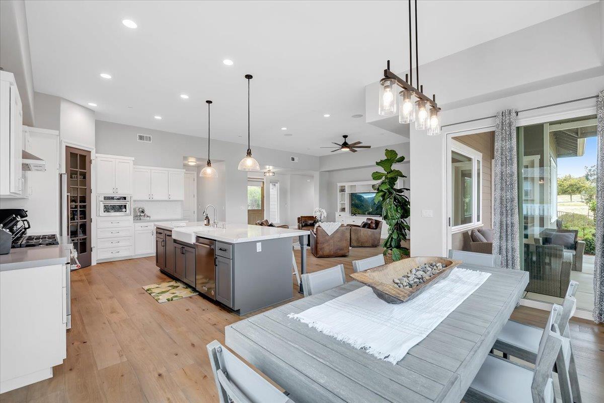 19 Grandview Ct #21, Copperopolis, CA 95228