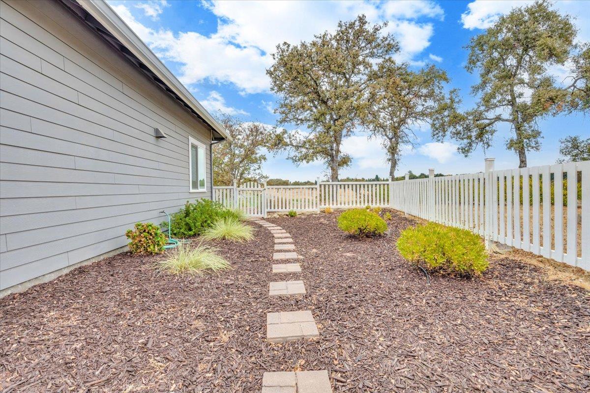 19 Grandview Ct #21, Copperopolis, CA 95228