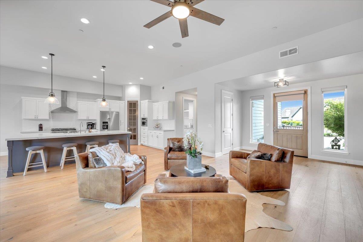 19 Grandview Ct #21, Copperopolis, CA 95228