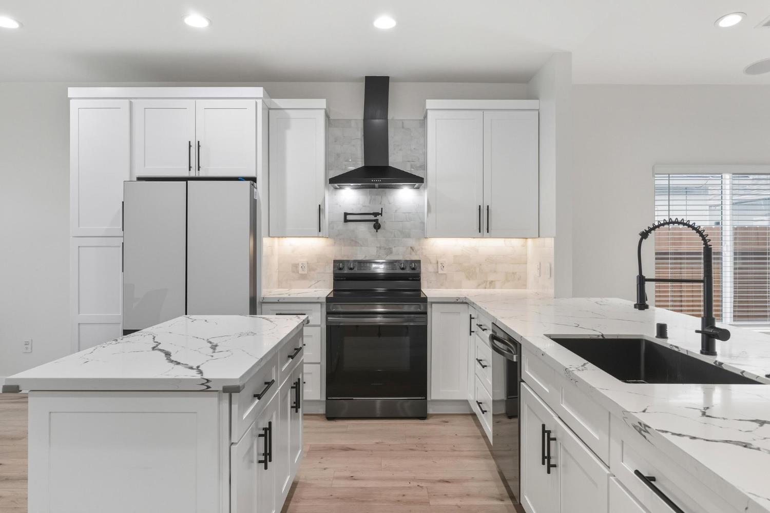 622 N Stockton Ave, Ripon, CA 95366