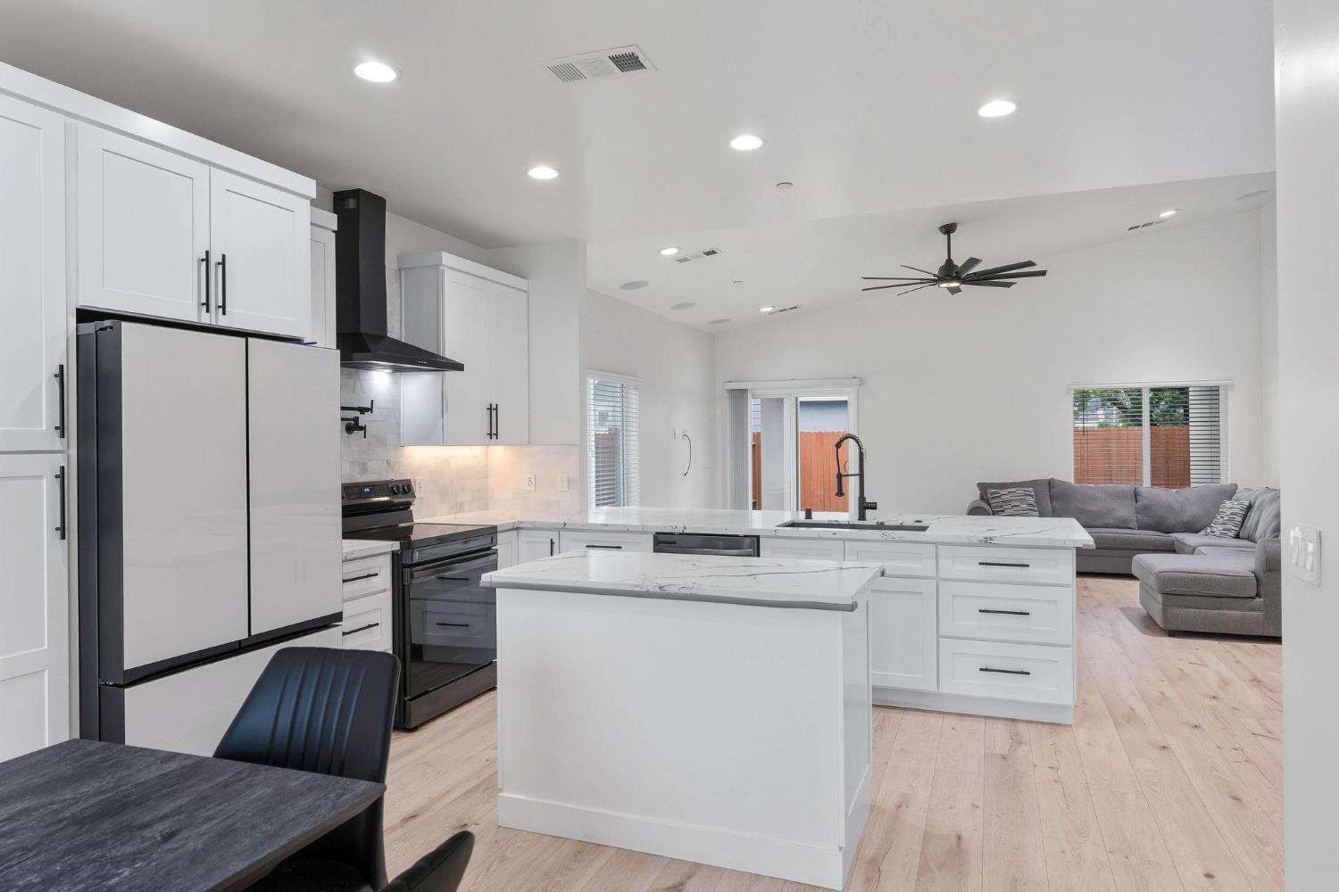 622 N Stockton Ave, Ripon, CA 95366