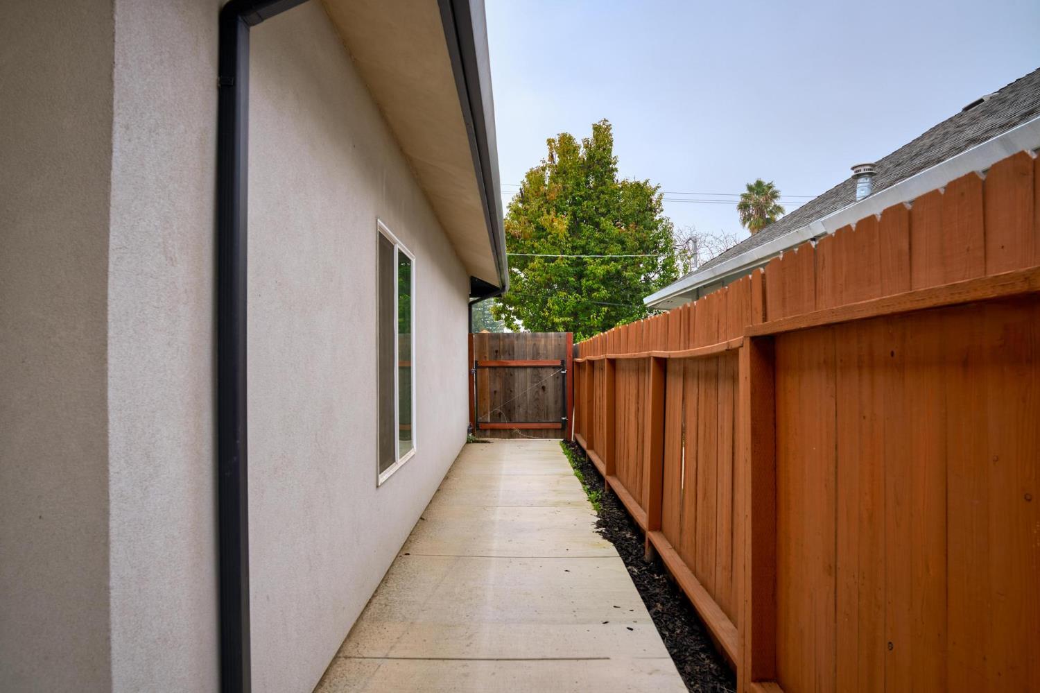 622 N Stockton Ave, Ripon, CA 95366