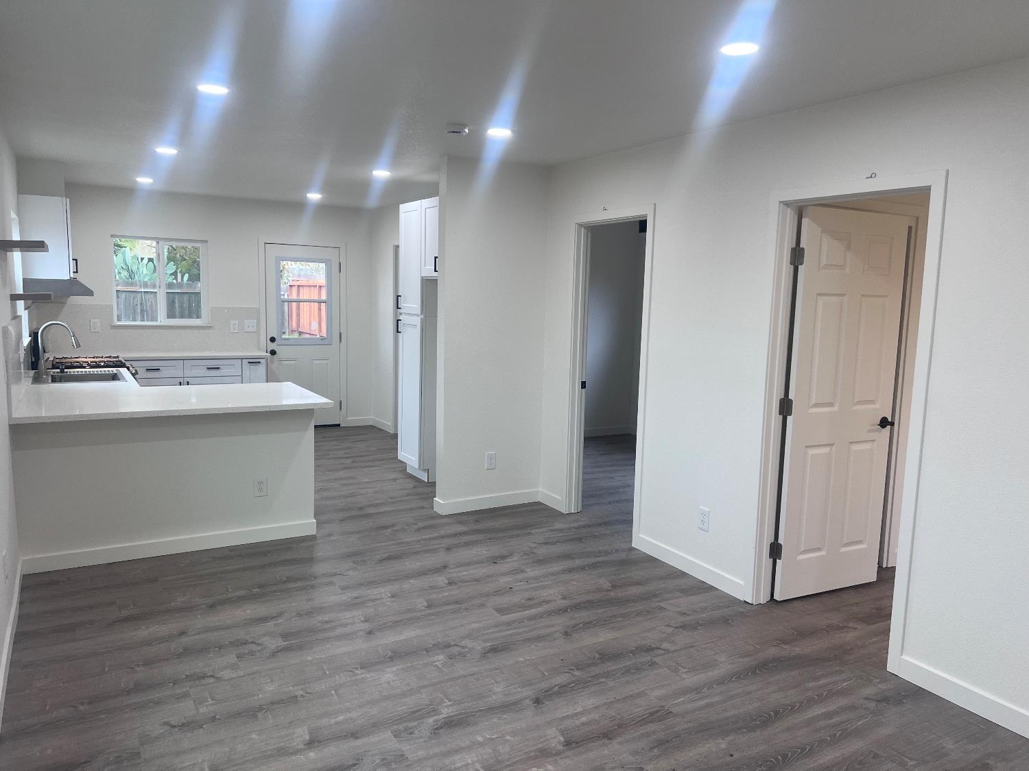 799 8th St, Turlock, CA 95380