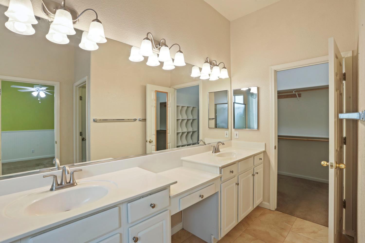 2804 Sagemill Dr, Modesto, CA 95355