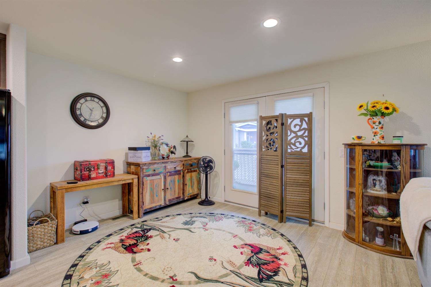 1568 Queen Way, Livingston, CA 95334