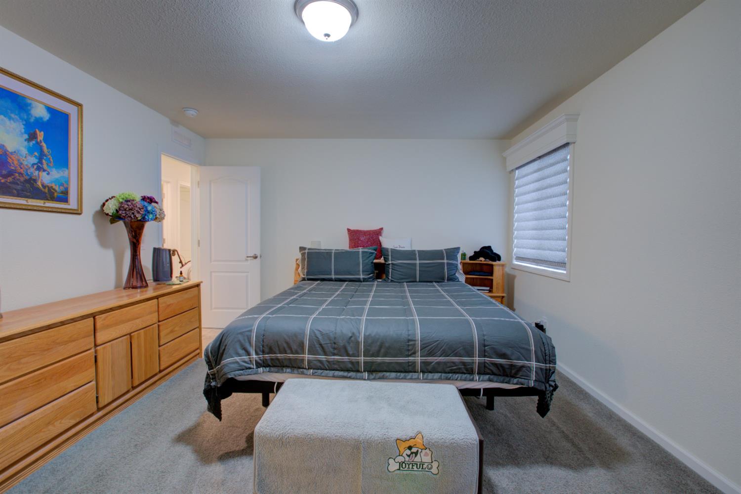 1568 Queen Way, Livingston, CA 95334