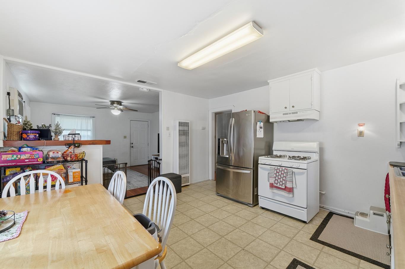 237 Church Ave, Oakdale, CA 95361