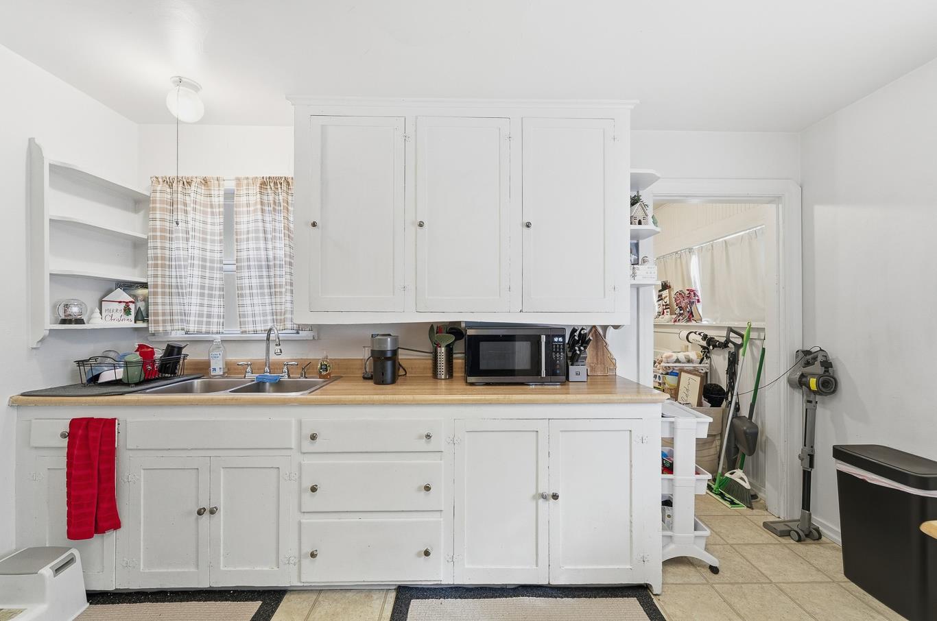 237 Church Ave, Oakdale, CA 95361