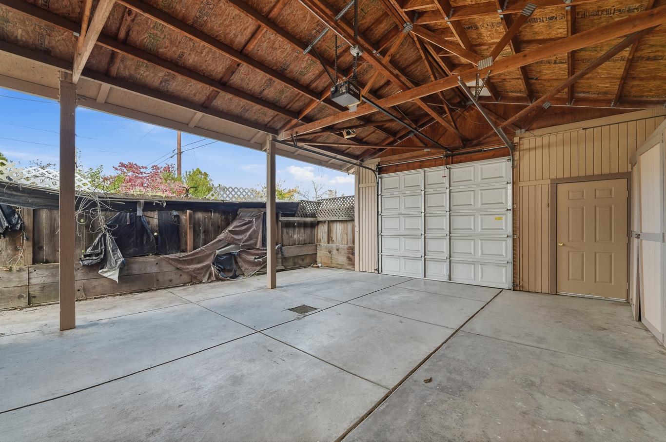 237 Church Ave, Oakdale, CA 95361