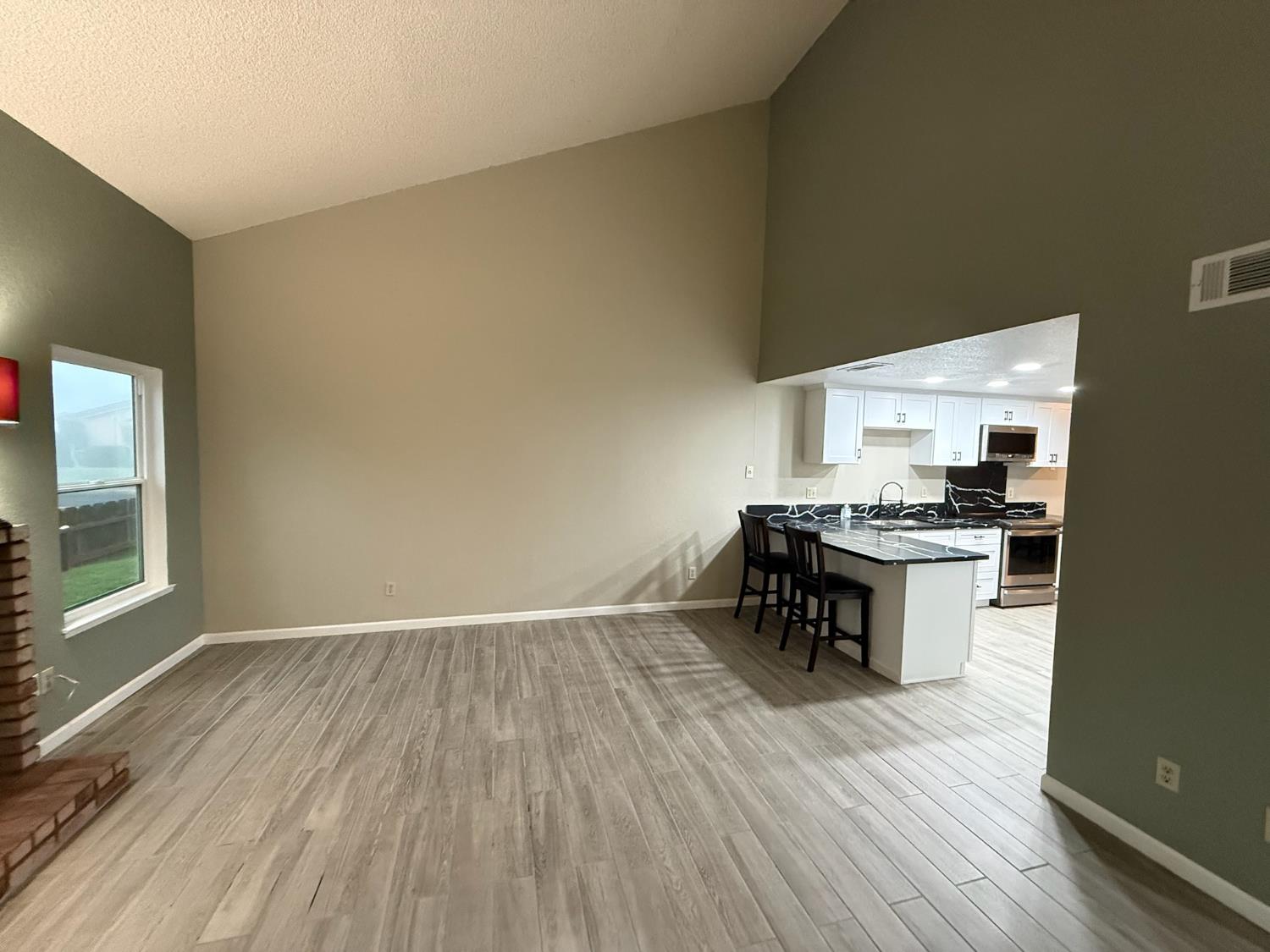 3945 Sparrow Ct, Modesto, CA 95356