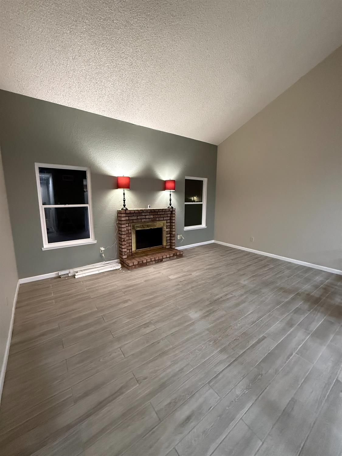 3945 Sparrow Ct, Modesto, CA 95356