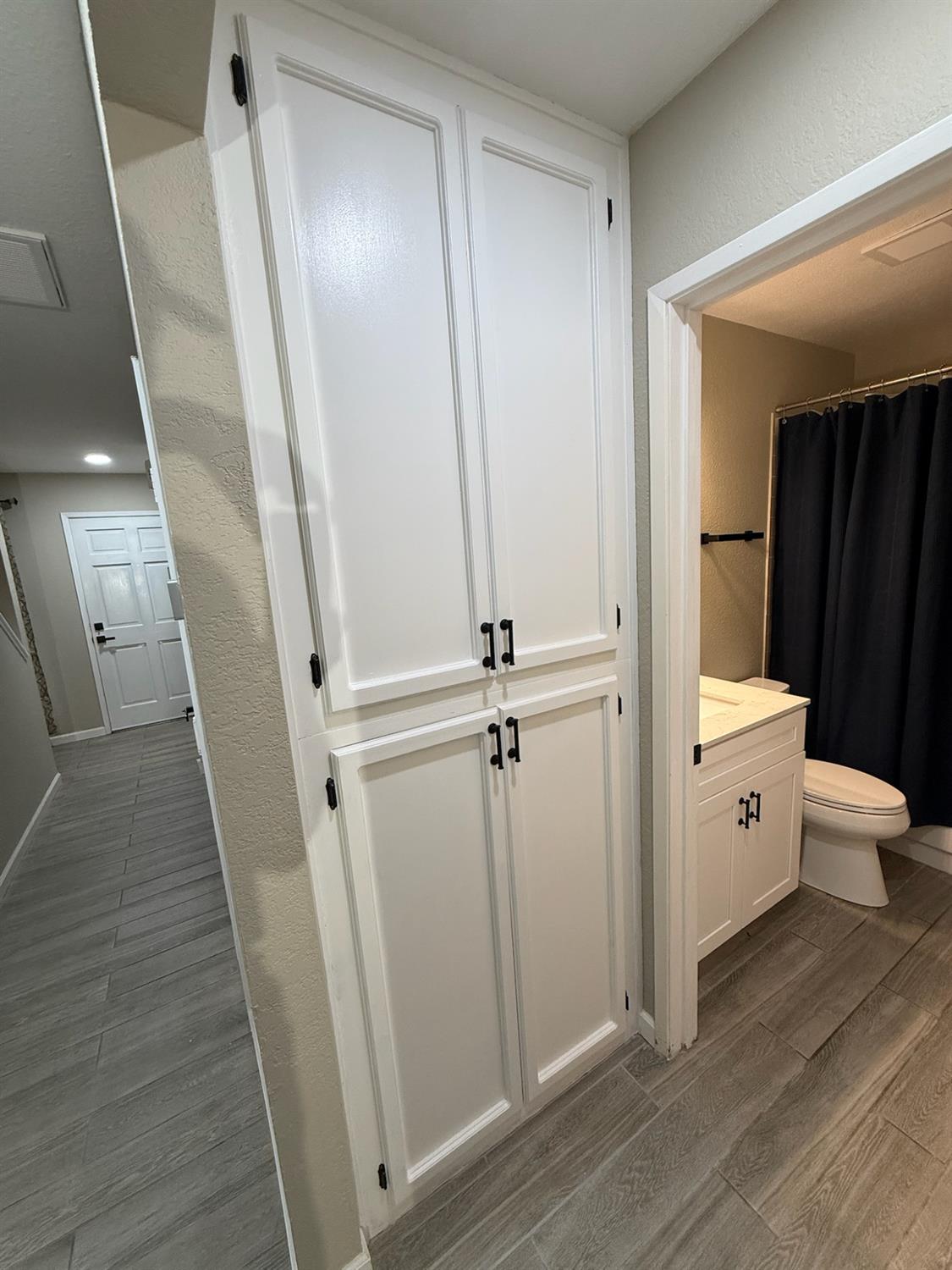 3945 Sparrow Ct, Modesto, CA 95356