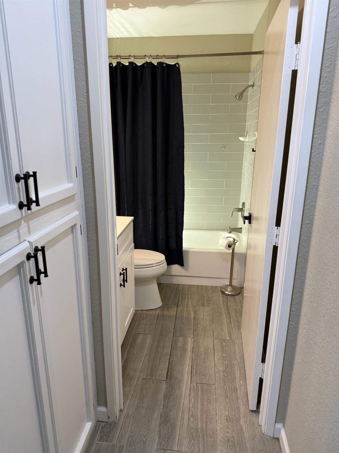 3945 Sparrow Ct, Modesto, CA 95356