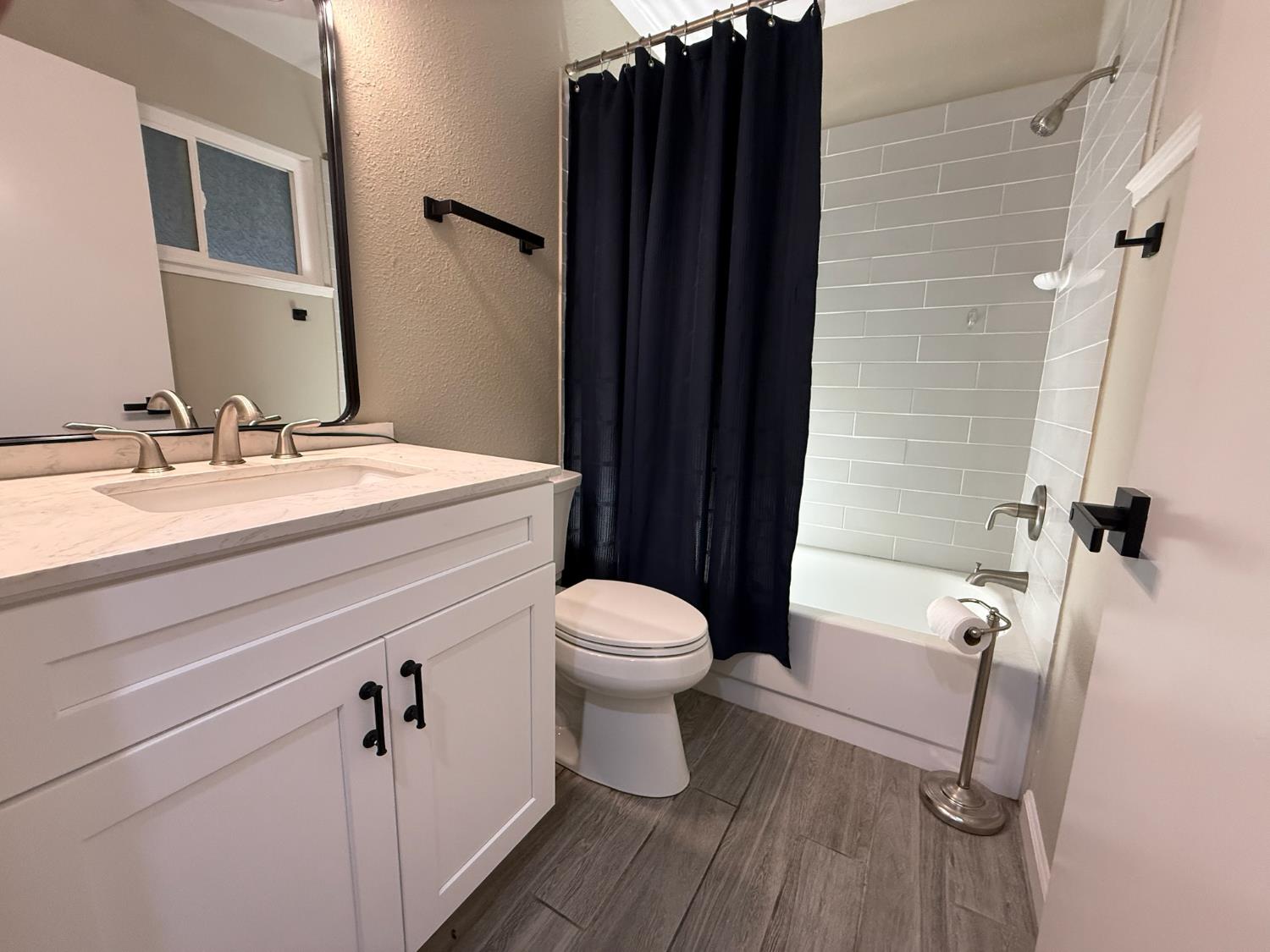 3945 Sparrow Ct, Modesto, CA 95356