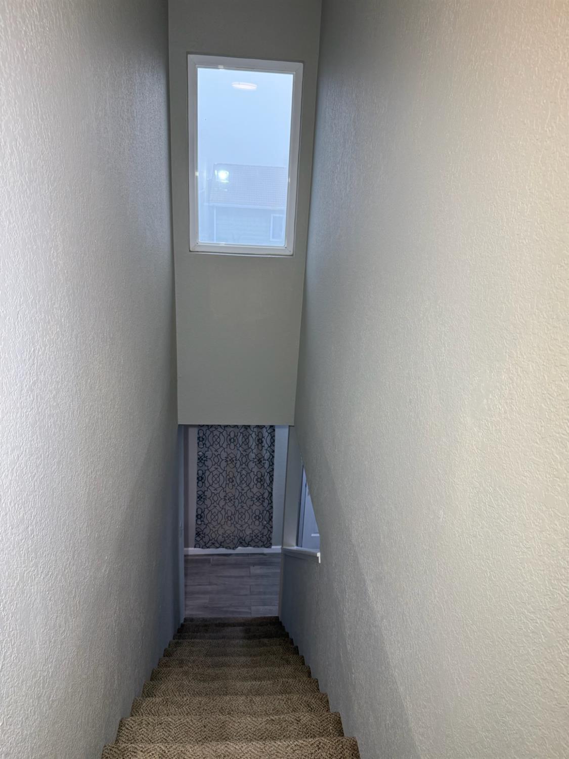 3945 Sparrow Ct, Modesto, CA 95356