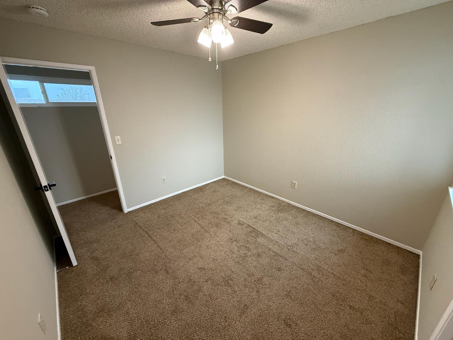 3945 Sparrow Ct, Modesto, CA 95356