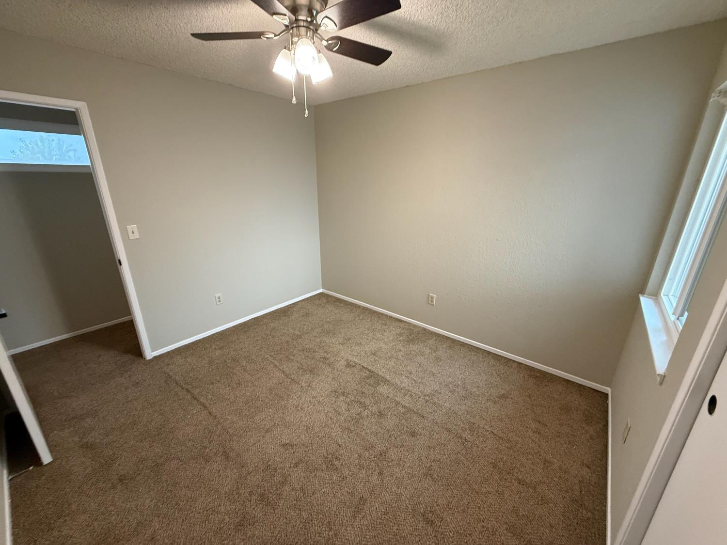 3945 Sparrow Ct, Modesto, CA 95356