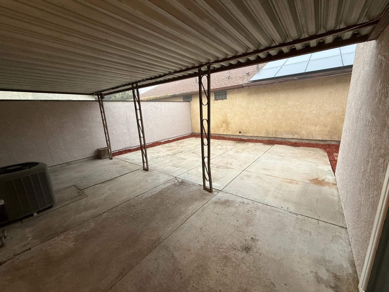 3945 Sparrow Ct, Modesto, CA 95356