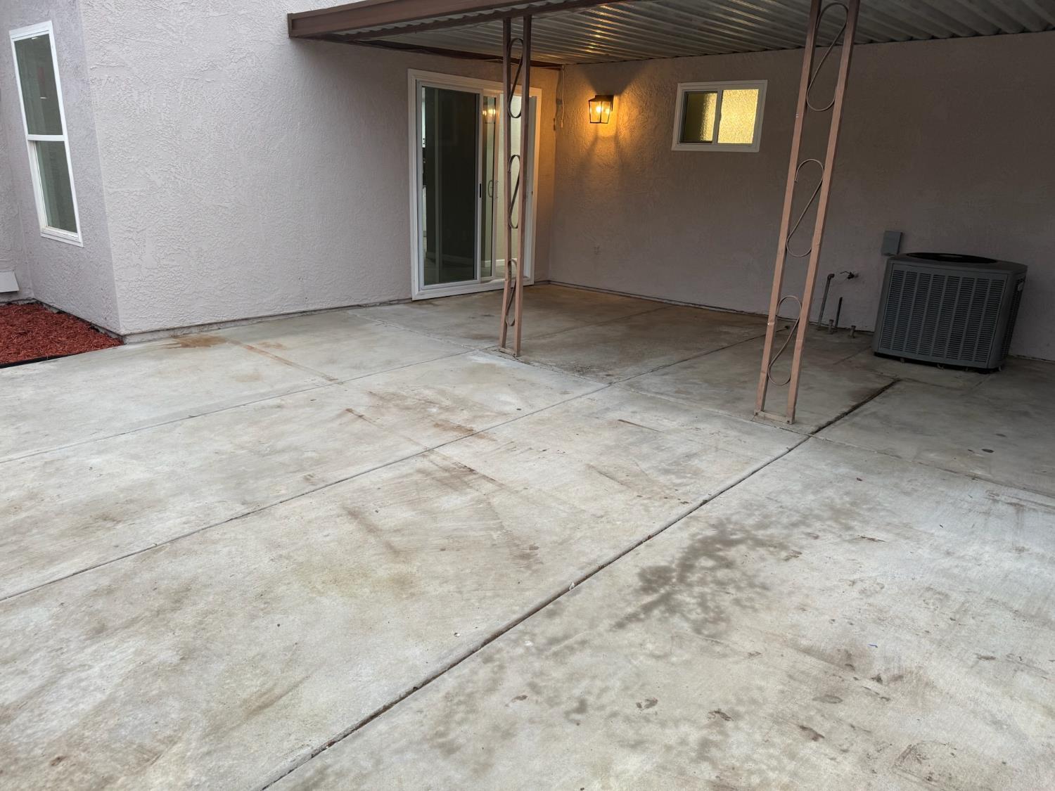 3945 Sparrow Ct, Modesto, CA 95356