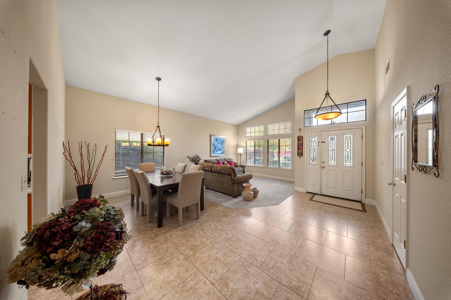 1837 Brookside Dr, Manteca, CA 95336