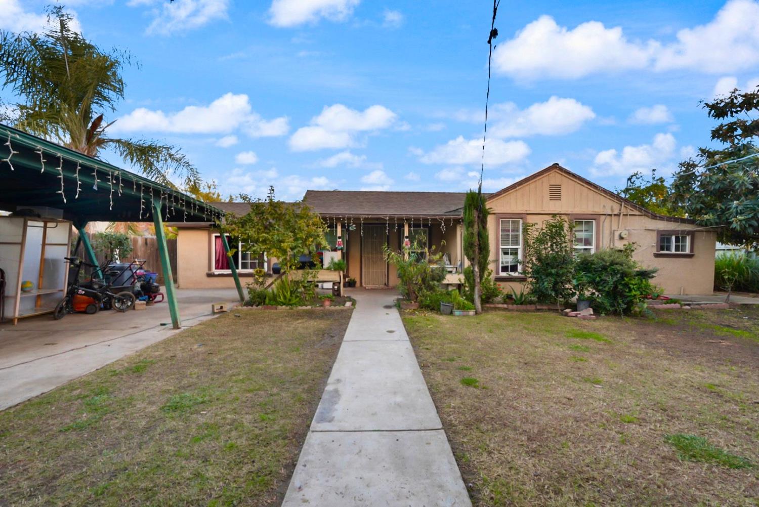 2012 2nd St, Hughson, CA 95326