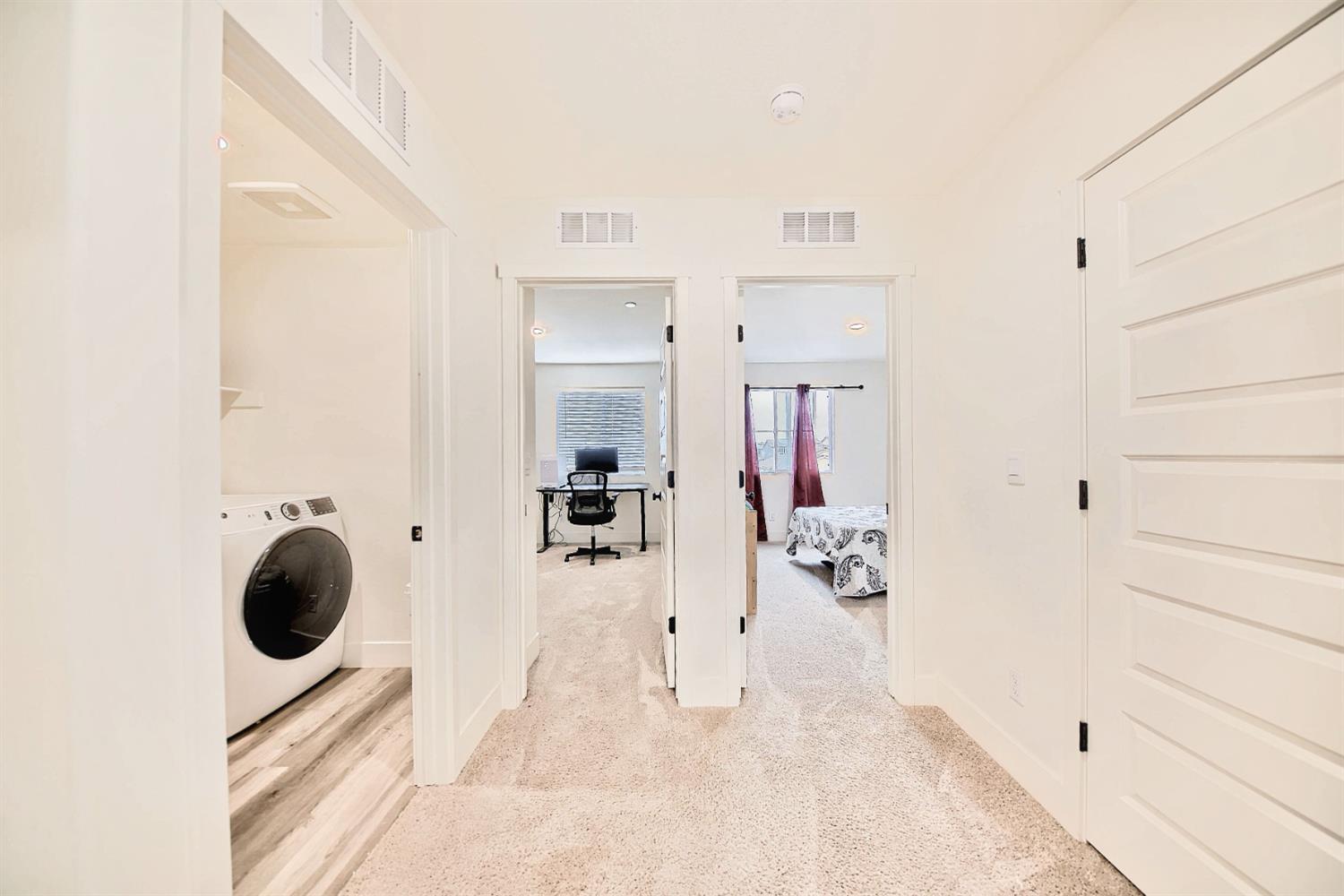 397 Broadstone Ct, Los Banos, CA 93635