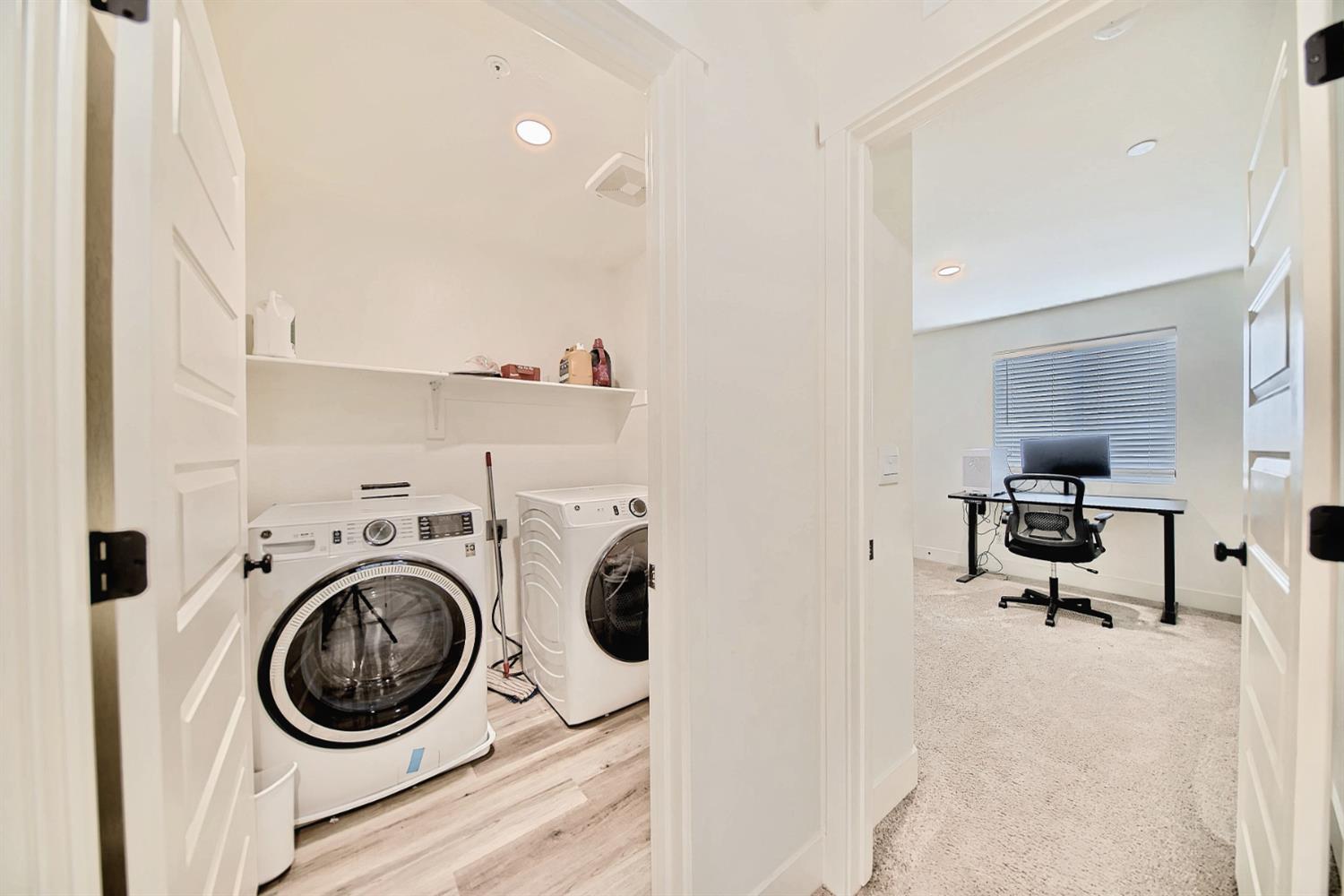 397 Broadstone Ct, Los Banos, CA 93635