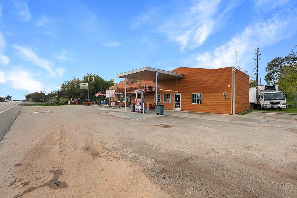 2675 State Highway 140, Catheys Valley, CA 95306