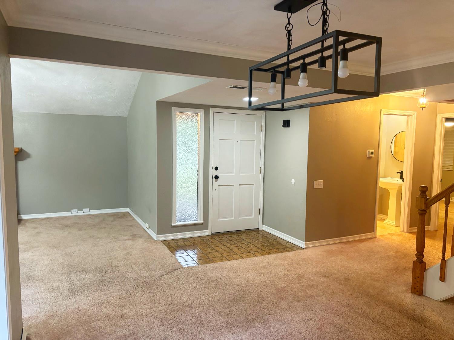 617 Edgebrook Ct, Modesto, CA 95354