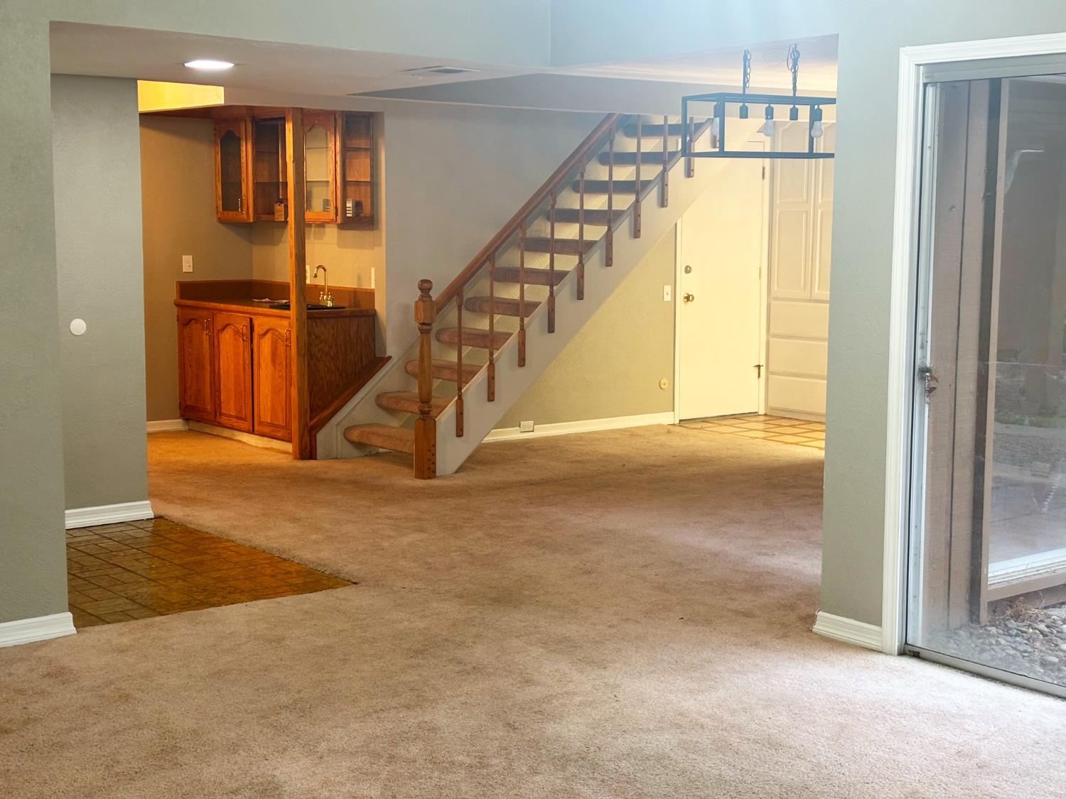 617 Edgebrook Ct, Modesto, CA 95354