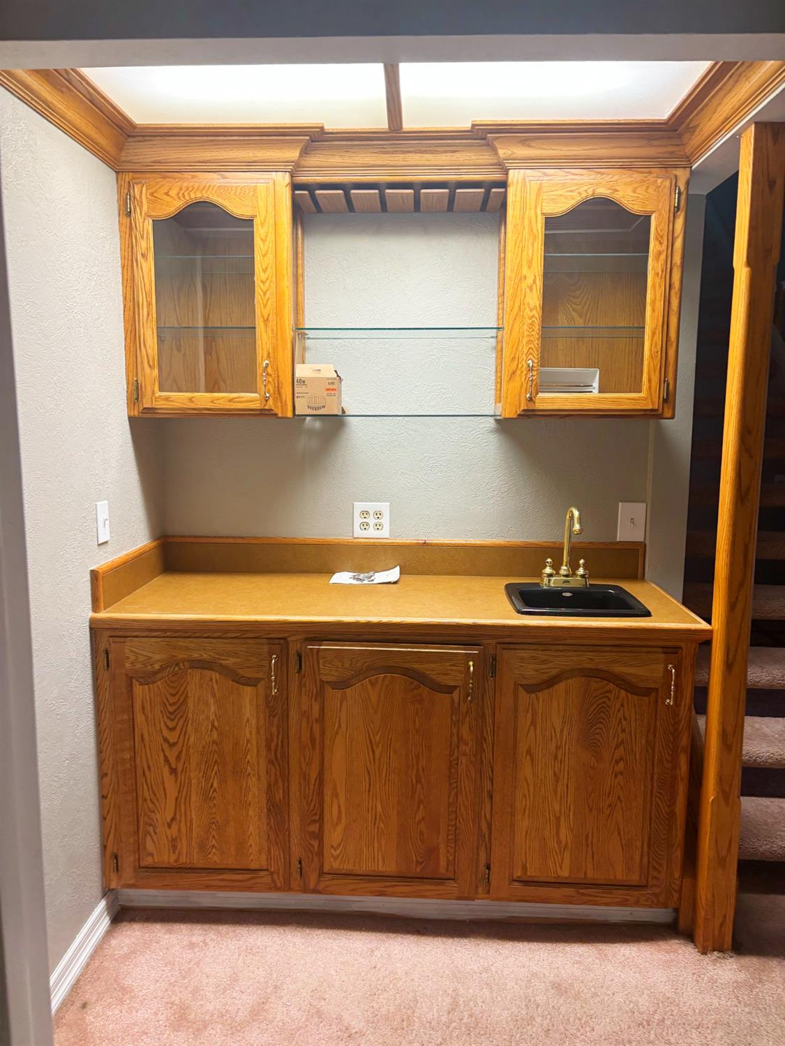 617 Edgebrook Ct, Modesto, CA 95354