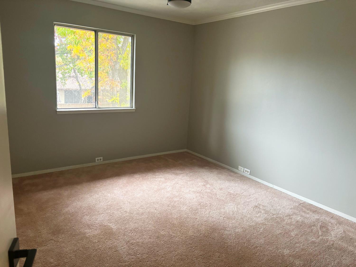 617 Edgebrook Ct, Modesto, CA 95354