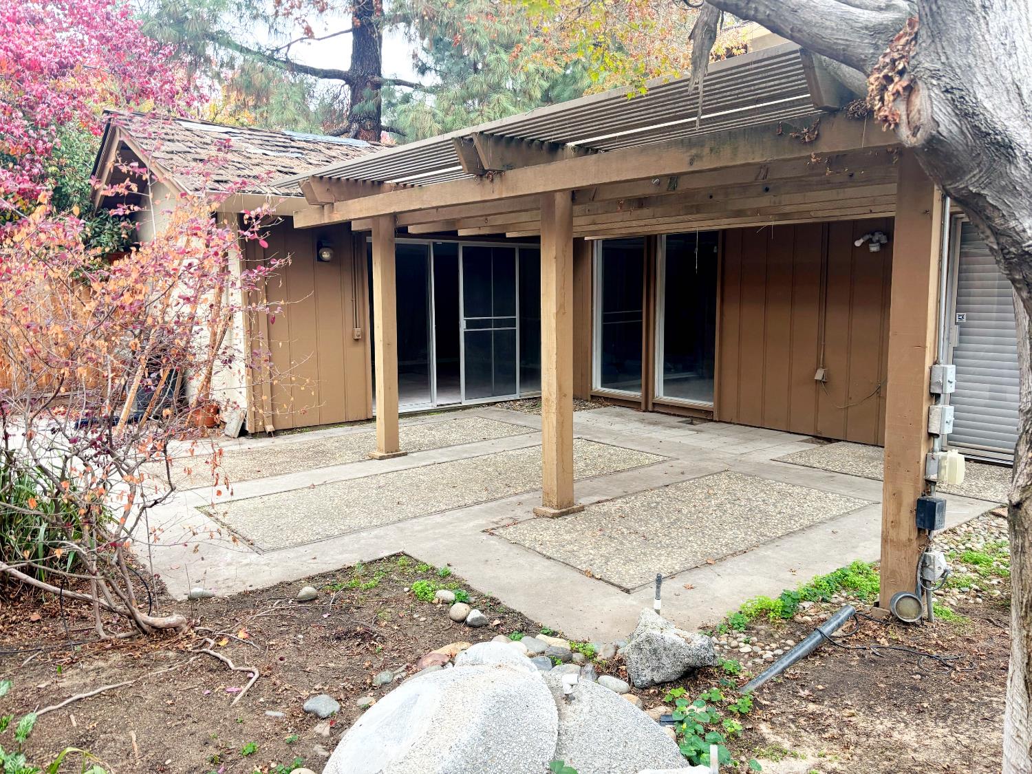 617 Edgebrook Ct, Modesto, CA 95354