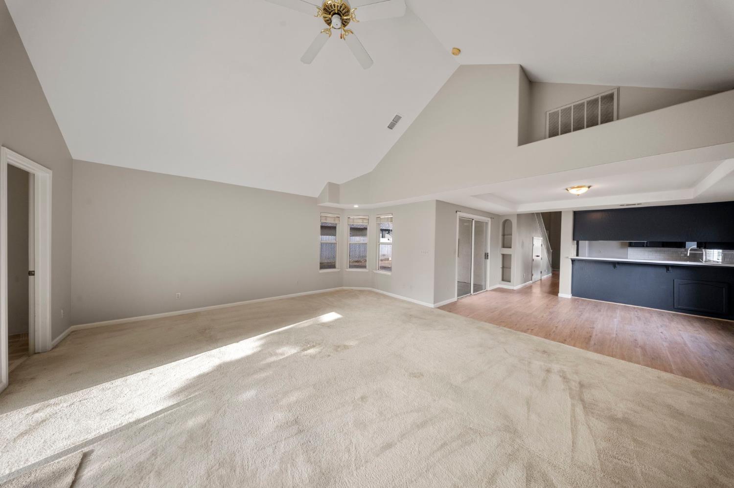 1128 Valencia Ct, Modesto, CA 95350