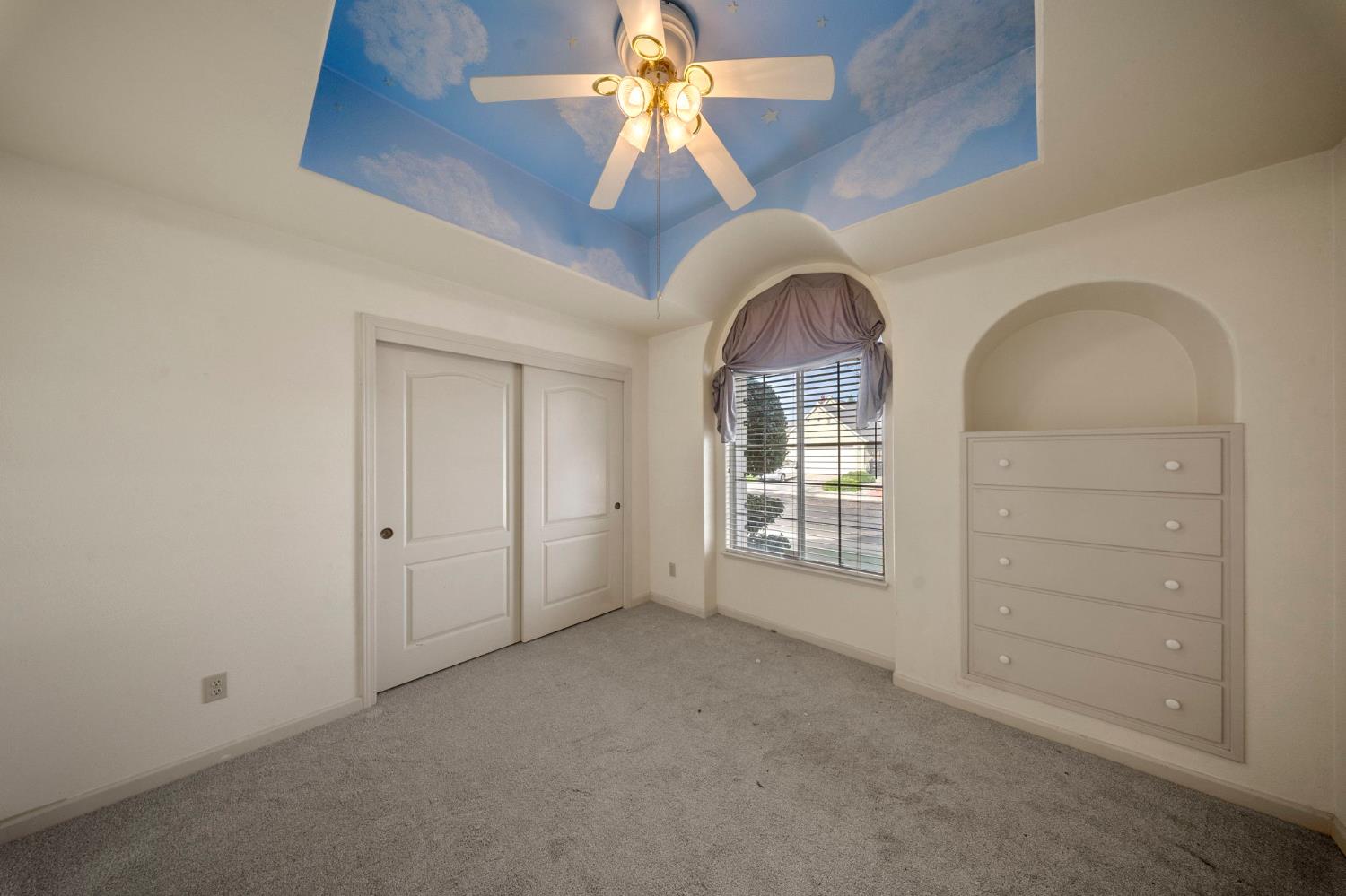 1128 Valencia Ct, Modesto, CA 95350