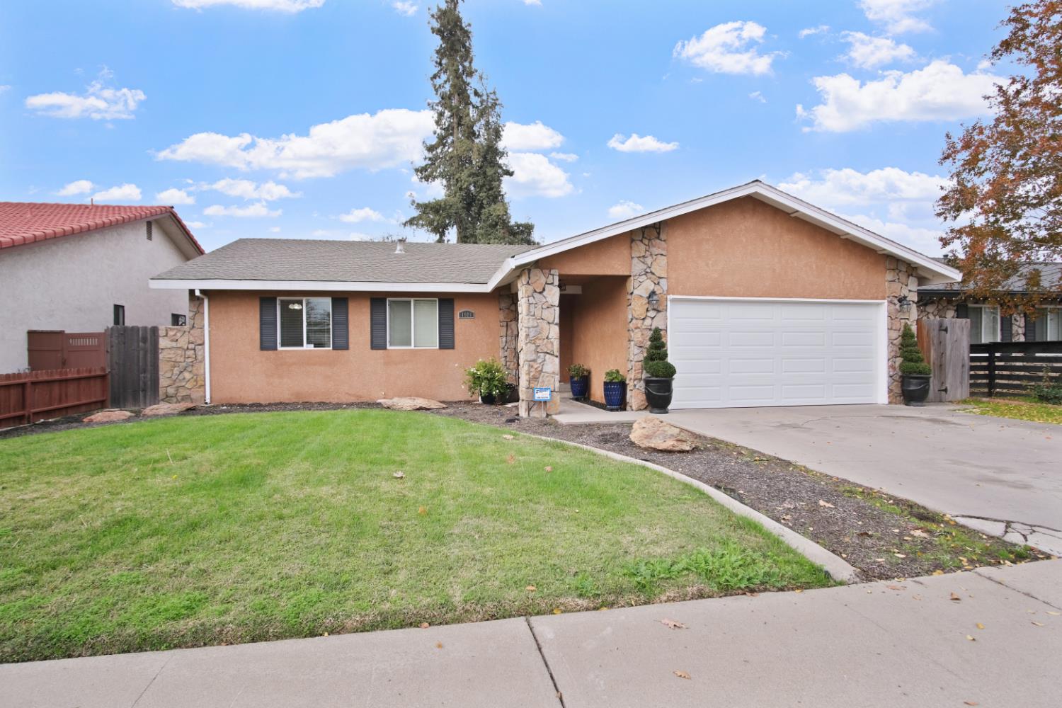 1921 Carleton Dr, Turlock, CA 95382