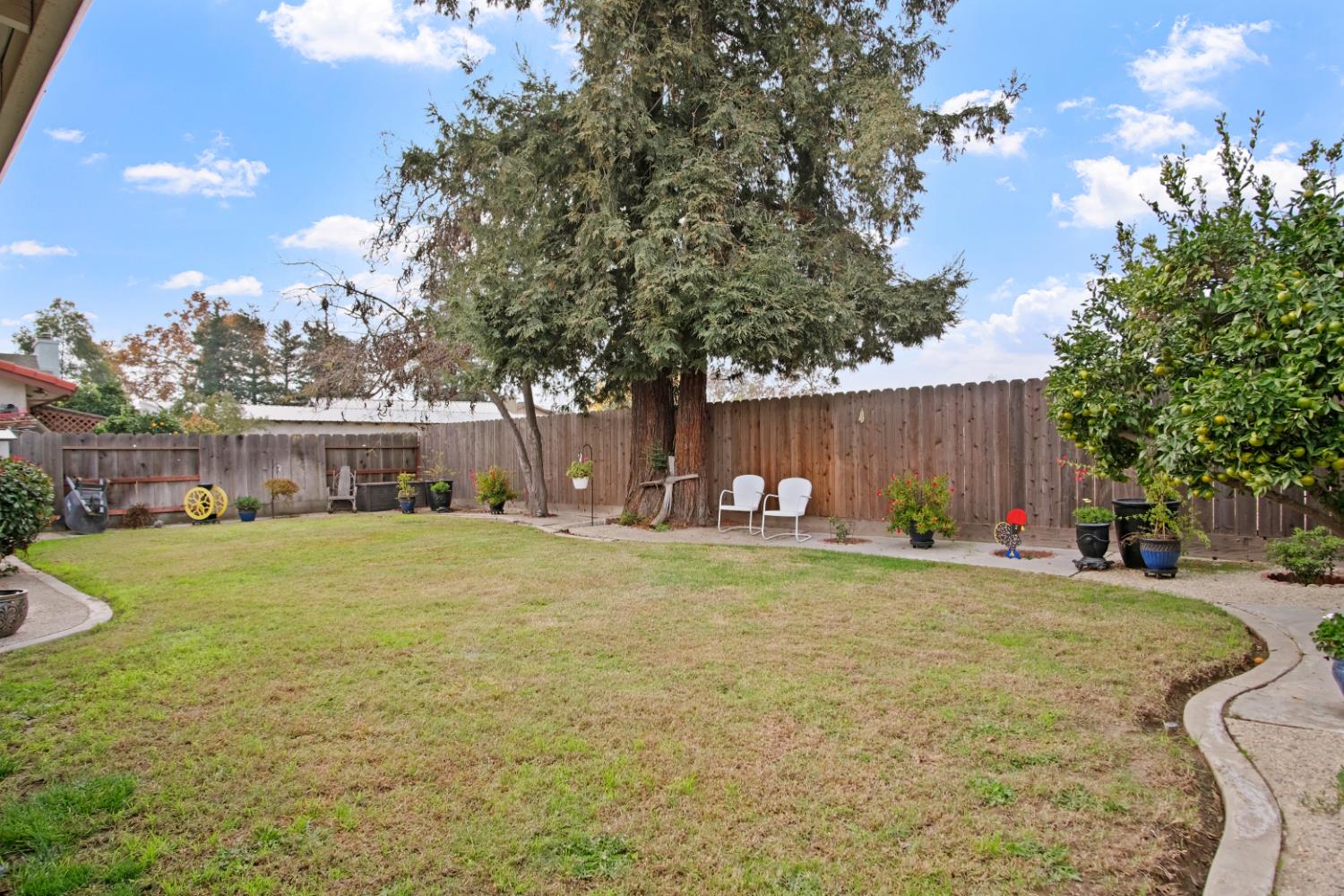 1921 Carleton Dr, Turlock, CA 95382