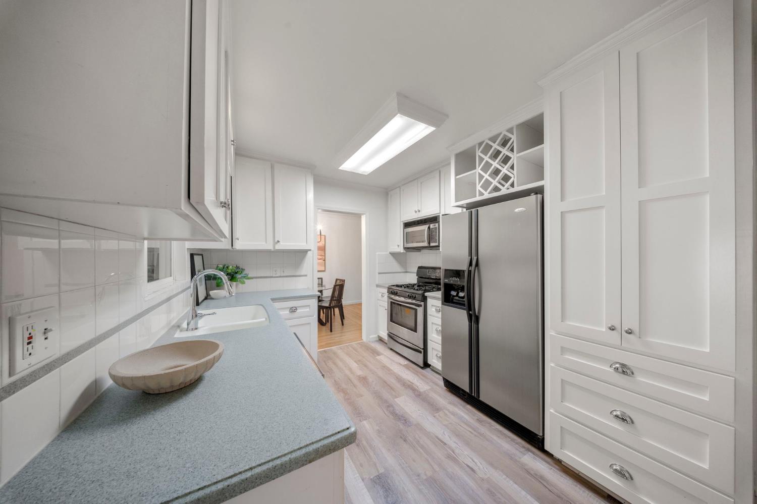 709 Enslen Ave, Modesto, CA 95354